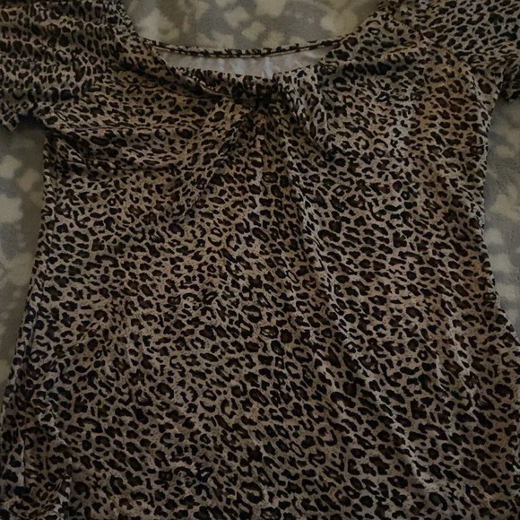 Top - Picture 2 of 2